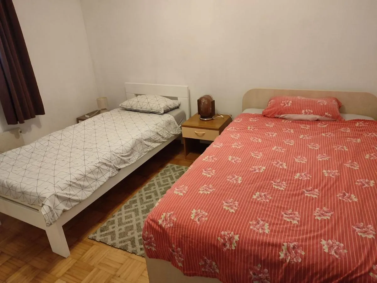 Guest house Apartments And Rooms With A Swimming Pool Pjescana Uvala, Pula - 19690