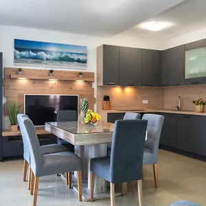 Apartment Klara, Pjescana Uvala